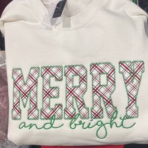 Gildan Women’s White 'Merry and Bright' Sweatshirt